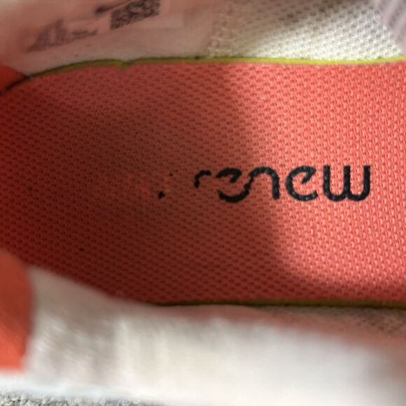 Nike Renew Run 2 CU3505-105 Women’s Size 8.5 White Athletic Running Shoes Used - Picture 12 of 13